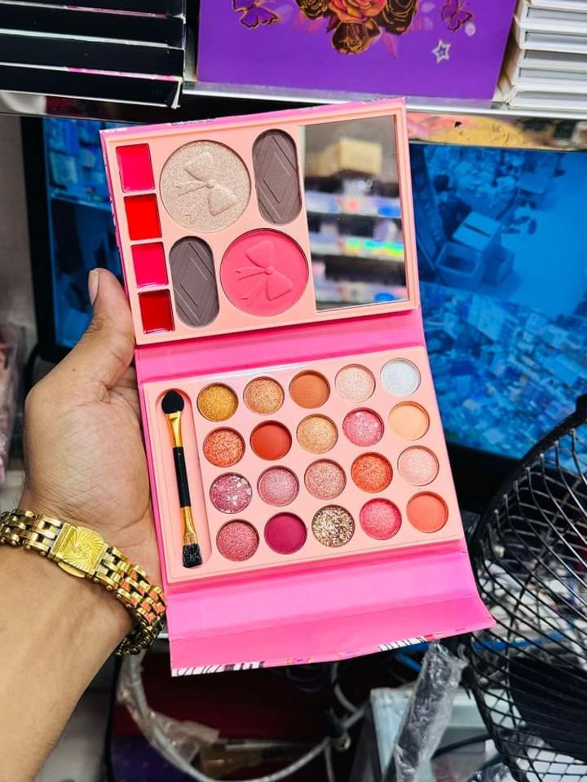 tutu time pallet - Image 1