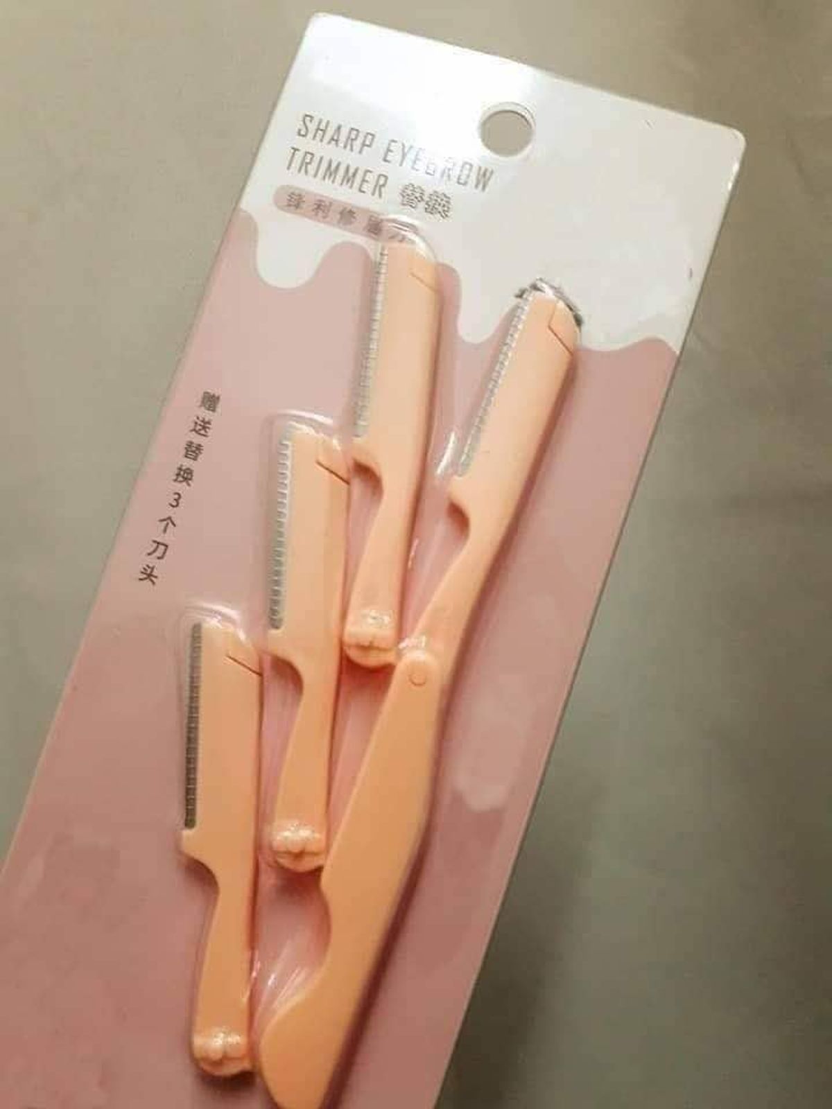 4 piece eyebrow razor - Image 1