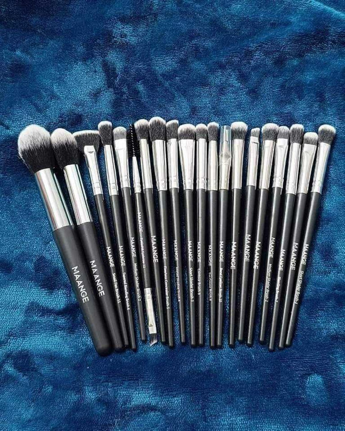 mangee 20 piece brush set - Image 1