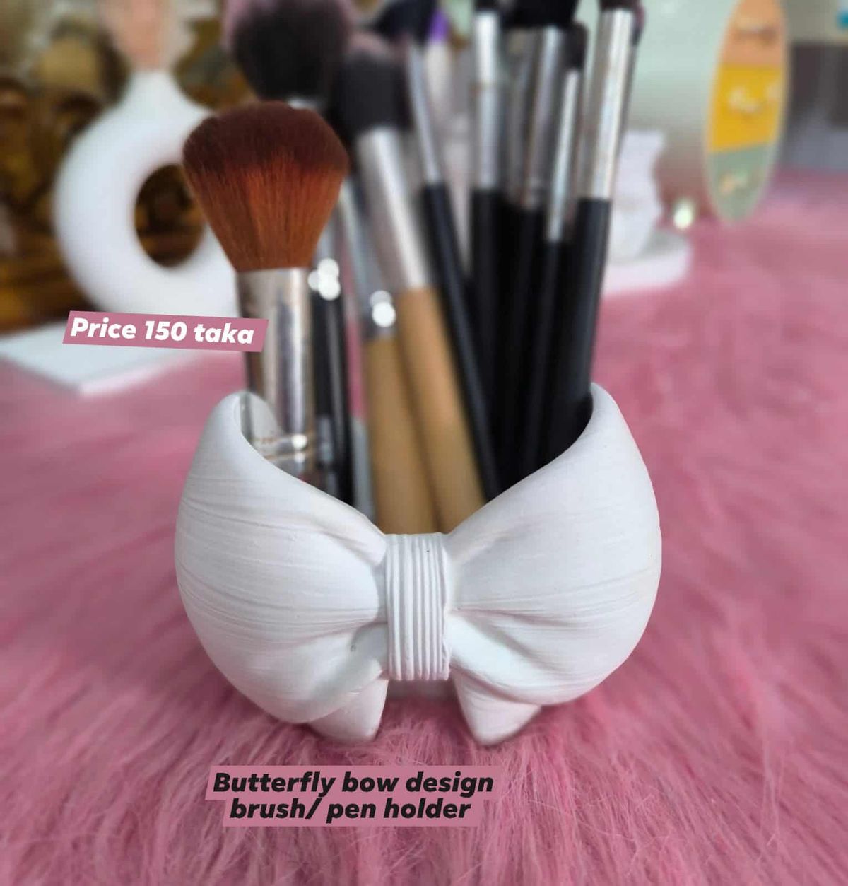 butterfly bow design brush pen holder - Image 1