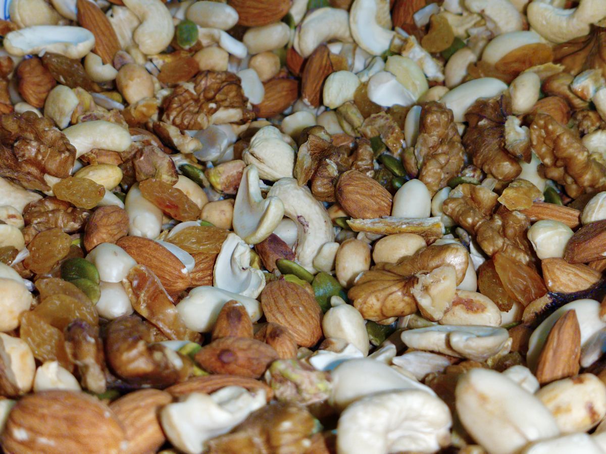 Mixed Nuts 500gm - Image 1