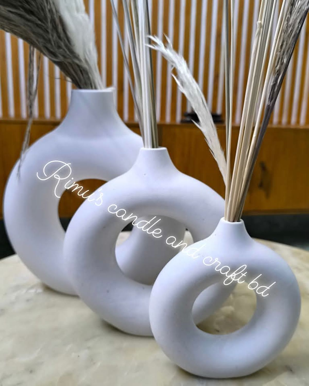 donut flower vase ( concrete) ( without flower ) - Image 1