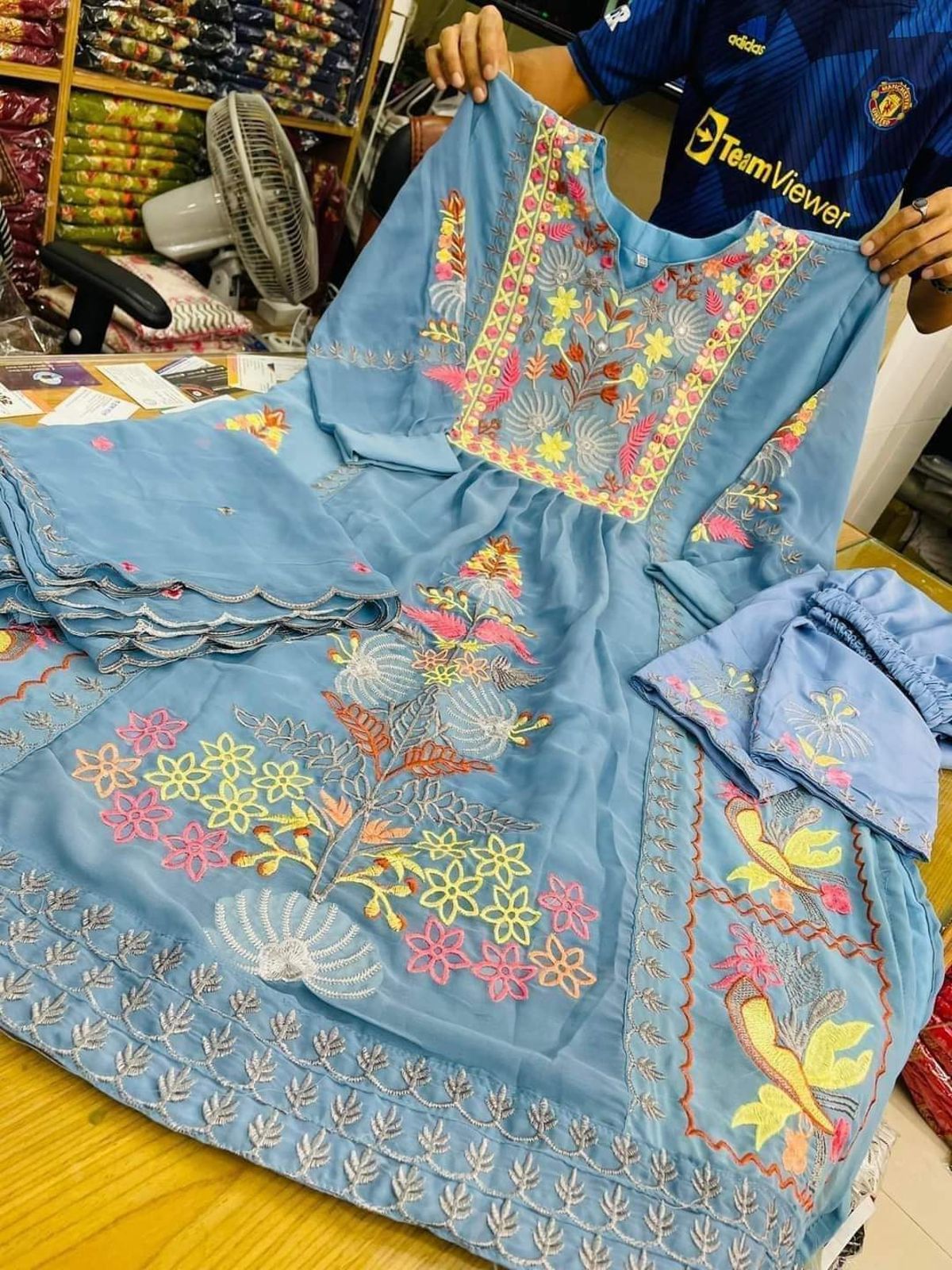 Indian Georgette Three piece Suit - Image 1