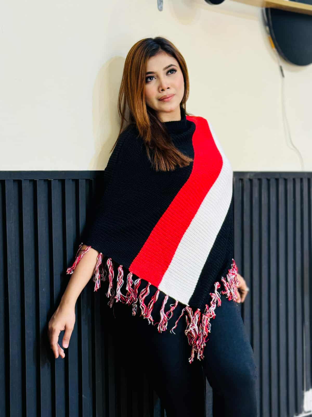 Ladies Winter Shall Chador - Image 1