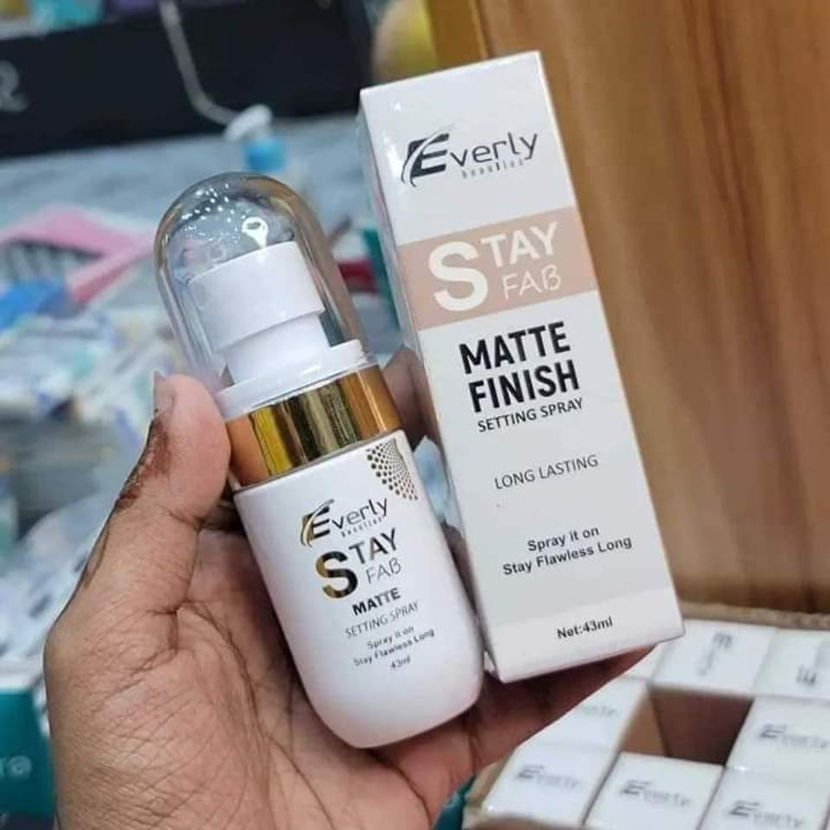 everly setting spray - Image 1