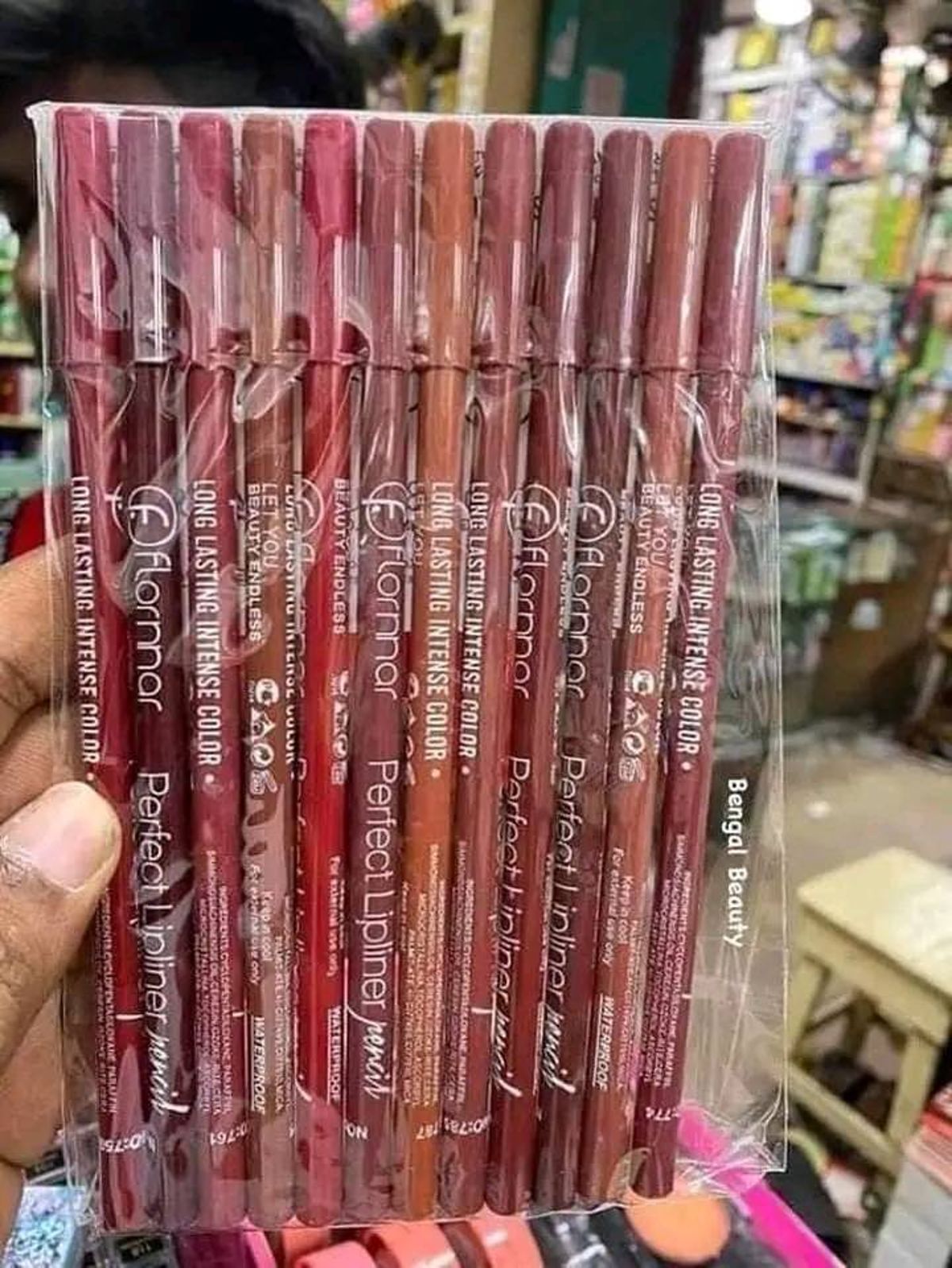 flomer lip liner set 12 piece - Image 1