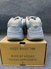 Yezzy boost 700 v2_img_2