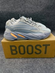 Yezzy boost 700 v2_img_0