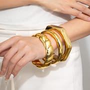 Luxury Geometric Acrylic Faceted Bracelet for Women – Glossy Silver Statement Bangle | Trendy Ins Style Jewelry_img_9