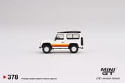 MiniGT - Land Rover Defender 90 Wagon White_img_2