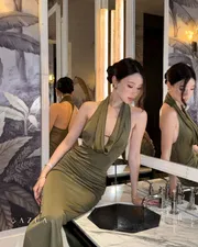 Cowl Neck Sleeveless Ruched Knit Dress_img_2