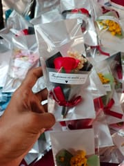Mini Flower Bouquet For Your Loved One_img_1