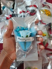 Mini Flower Bouquet For Your Loved One_img_2