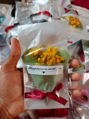 Mini Flower Bouquet For Your Loved One_img_5