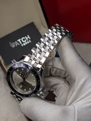 Omega Speed master Sweep movement Watch_img_4