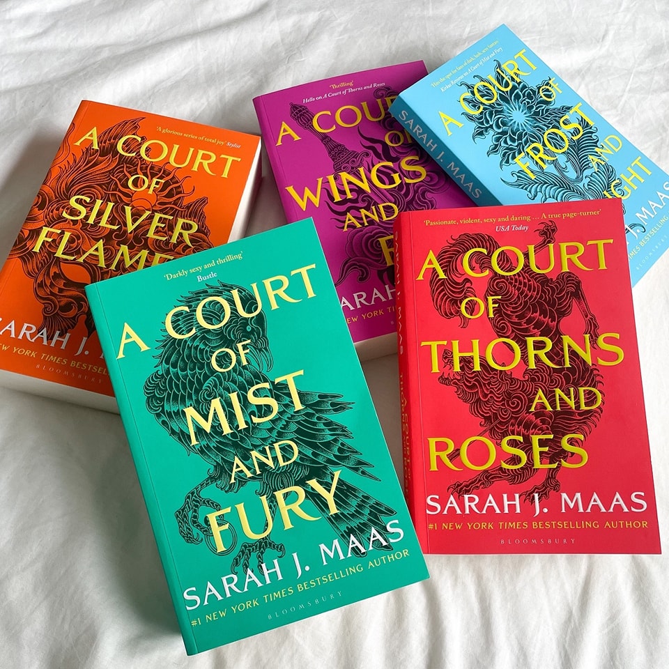 A Court of Thorns and Roses Series (5 Books) by Sarah J. Maas_img_0