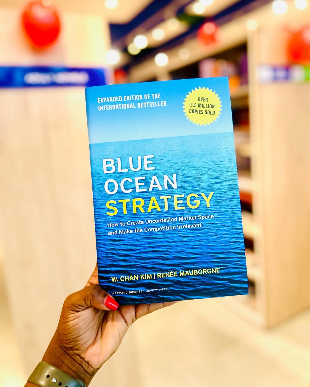 Blue Ocean Strategy by Renée Mauborgne and W. Chan Kim_img_0