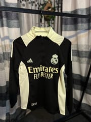 Real Madrid, Barcelona, Liverpool, Manchester United , Training kit Sweat-shirt... Available now... ✅🖤_img_4