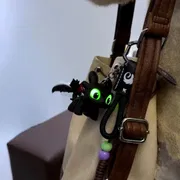 Toothless Light-Up Night Fury Keychain_img_0