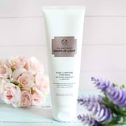 The Body Shop Drops Of Light Pure Clarifying Foam Wash – 125ml_img_1