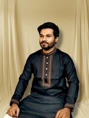 Elite embroidered black panjabi code:411_img_0