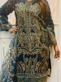 Trendy Luxury Floral Embroidery Design Black Organza Suits 3 Piece_img_3