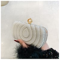 Pearl 🦪 party clutch_img_5