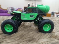 Smoke Off-Road Rock Climbing RC Car – 1:18 Scale Remote Control Jeep (Music & Light)_img_1