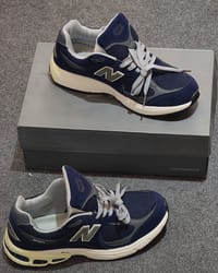 New Balance 2002R - BLUE_img_0
