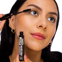 The Balm Big Fan™ Maximizing Mascara_img_3