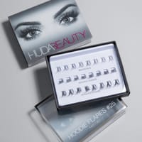 HUDA BEAUTY Classic False Lashes β Hoodie #25_img_1