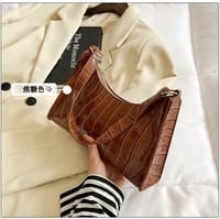 Crocodile shoulder bag_img_3