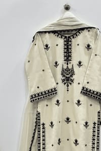 Weightless Georgette Three Piece suit_img_0