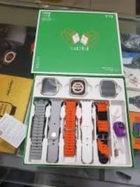 Y70 Ultra Couple Smartwatch With 13 Straps + Digital Tazbi_img_2
