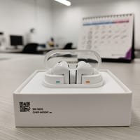 Samsung Galaxy Buds 3 Pro AI Adaptive ANC Wireless Earbuds (White)_img_1