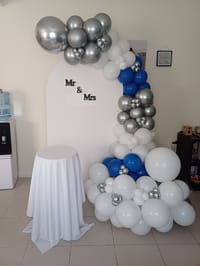 Mr & Mrs Balloons Decorations_img_0