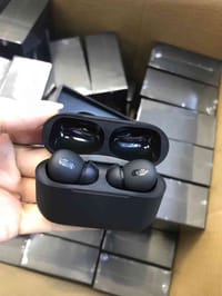 🎧 AirPods Pro 2nd Generation (Black) – Made in Dubai! 🇦🇪_img_2