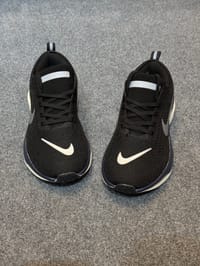 ZoomX Invincible Black_img_1