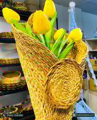 V Shape Planter (With 5pcs Yellow Tulips)_img_0