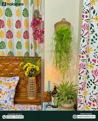 V Shape Planter With Green Leaf_img_0