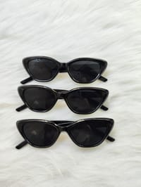 Trendy cat  Black sunglasses_img_3