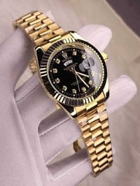 Gold Quartz Watch For Men_img_0