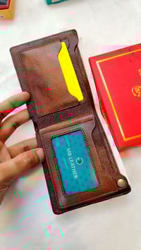 উন্নত মানের ১০০% চামড়ার ওয়ালেট_img_3