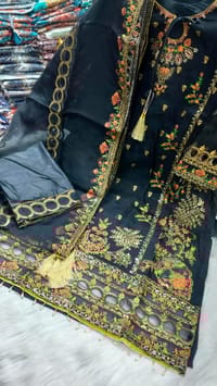 Pakistani Design 4-Piece Sada Bahar Tissue Set_img_0