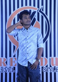 Stylish Geometric Print Shirt – Elevate Your Casual Look_img_0