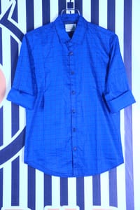 Classic Blue Checkered Shirt – Timeless Style for Every Occasion_img_2