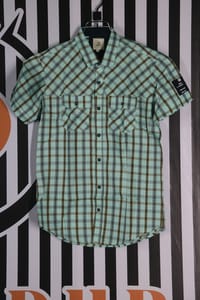 Classic Checkered Short-Sleeve Shirt – Casual & Stylish_img_0