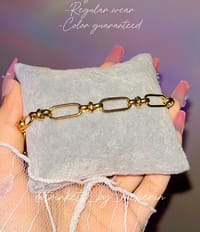 Trendy shackles design bracelet_img_1