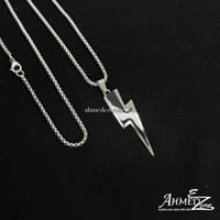 Thunderbolt Charm Pendant (Black Edition)_img_0