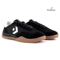 Converse Run Star Trainer in the popular "Black, Egret & Gum" colorway_img_3